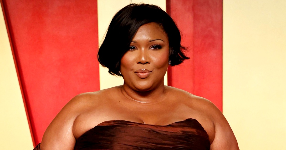 Lizzo says she's tired of being 'dragged by everyone' on the internet: 'I QUIT'