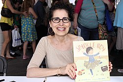 Lesléa Newman Biography, Age, Height, Wife, Net Worth and Family