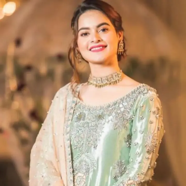 Minal Khan Wiki, Age, Bio, Family, Net Worth & More