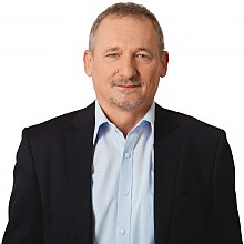 Nándor Gúr Biography, Age, Height, Wife, Net Worth and Family