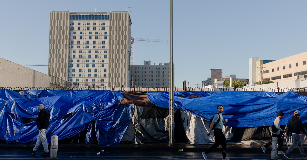 Once a Sure Thing, Newsom’s Homelessness Measure Barely Passes