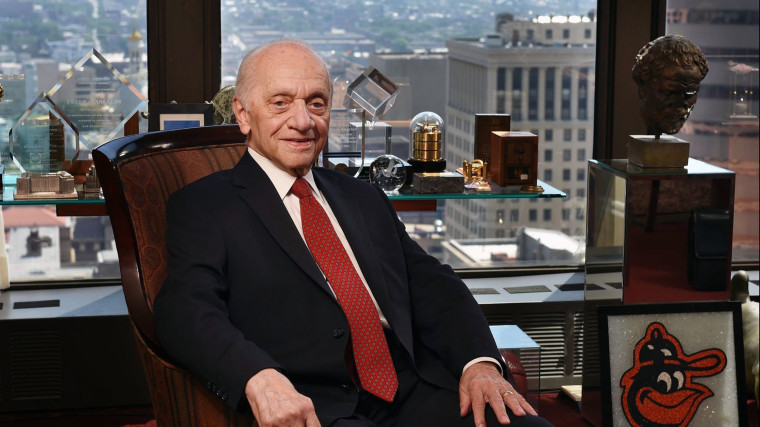 SPORTS-ANGELOS-OBIT-BZ