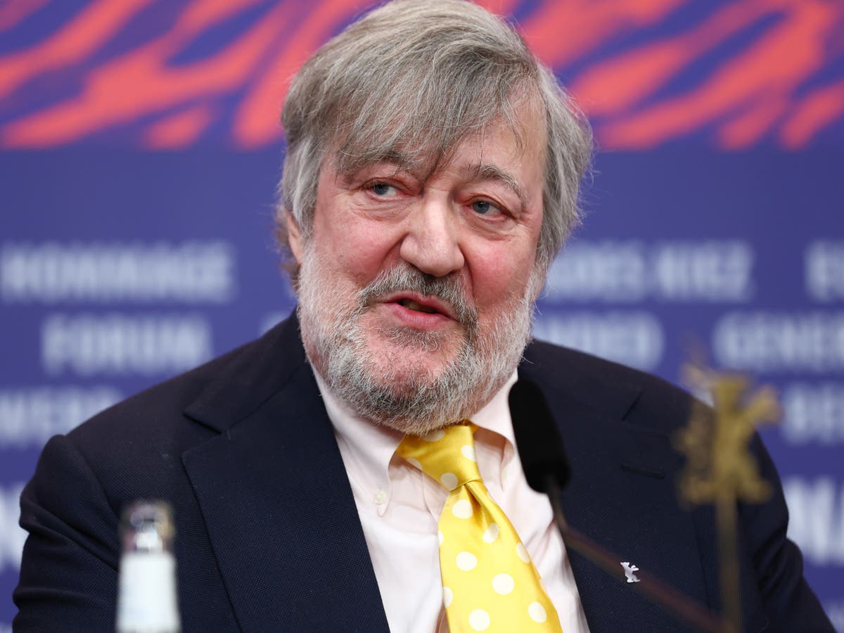 Stephen Fry criticises weight-loss drug Ozempic after having severe side effects