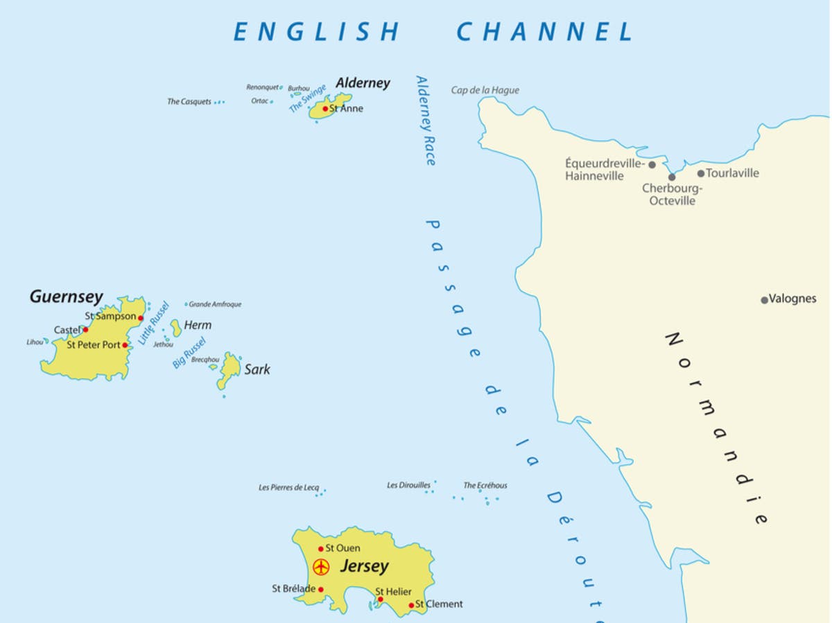 Undersea tunnels linking France to Channel Islands under discussion