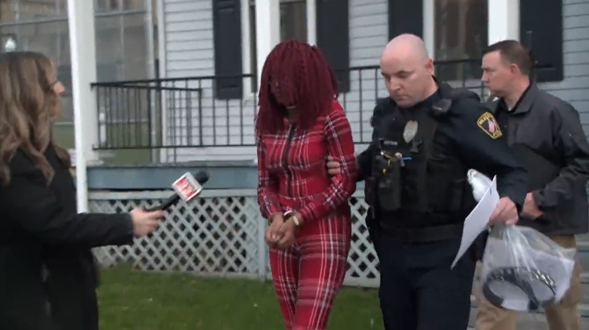 13-year-old girl tells police she killed her mother after her arrest in Pennsylvania