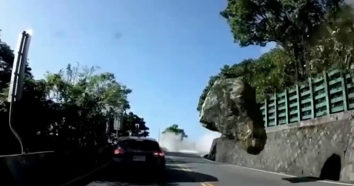 Desperate search for trapped earthquake victims in Taiwan