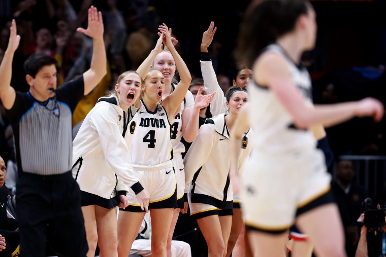 Image: Connecticut v Iowa