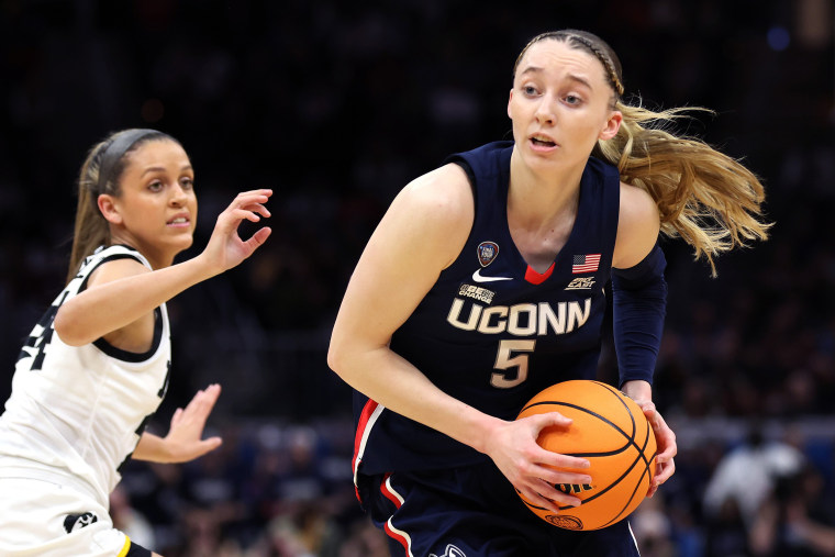 Image: Connecticut v Iowa