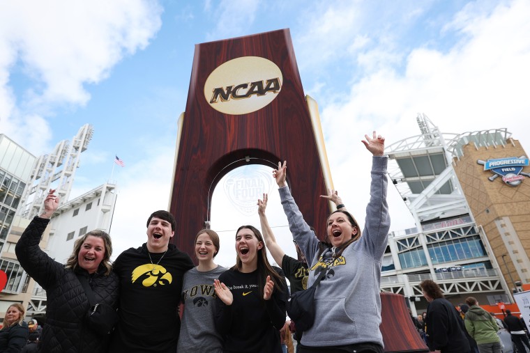 Image: North Carolina State v South Carolina fans happy