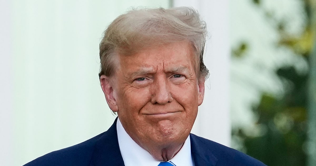 Trump tells billionaires he’ll keep their taxes low at $50 million fundraising gala