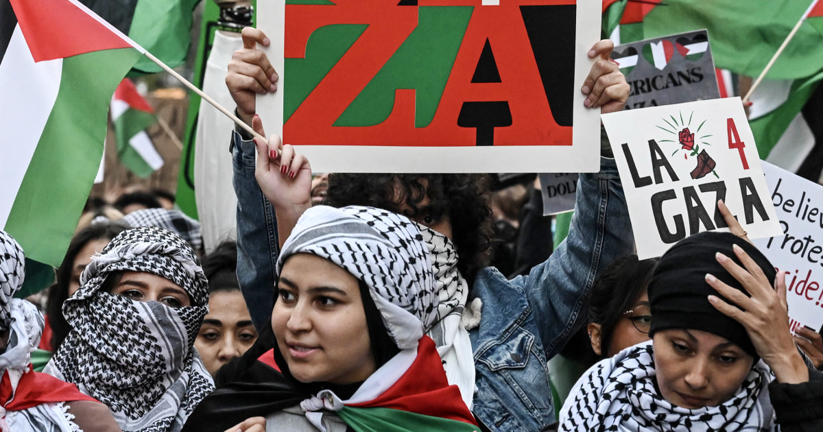 Progressives are gearing up for a platform fight on Israel at the Democratic convention