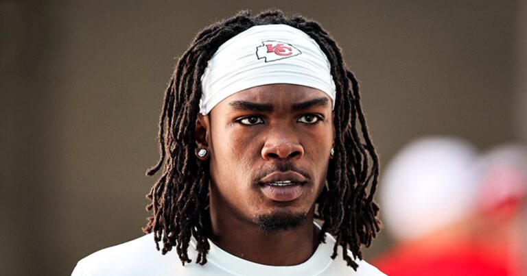 Kansas City Chiefs' Rashee Rice turns himself in to police in connection with Dallas crash
