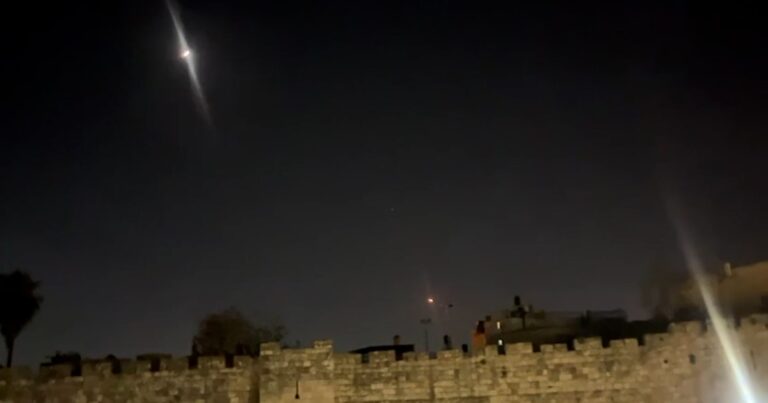 Video shows lights streaking across the sky in Jerusalem