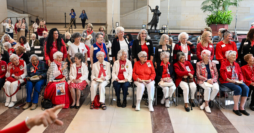 A Gold Medal for America’s Rosies, the Women on the Home Front