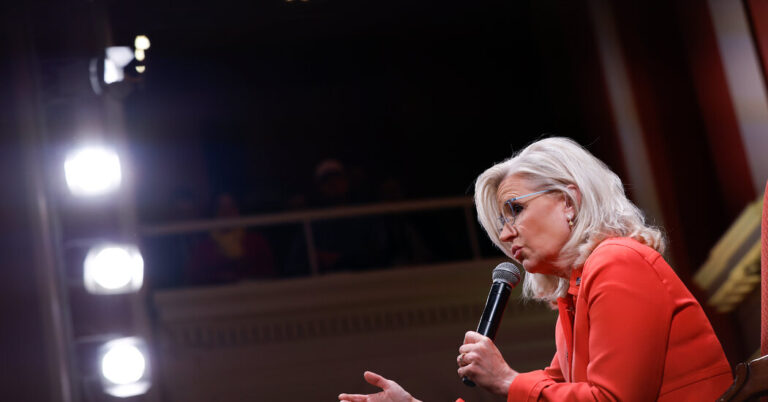 Board Member Says Group Declined to Honor Liz Cheney for Fear of Trump