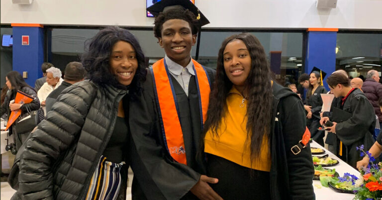 Fatal Shooting of Driver by Chicago Police Is Under Investigation