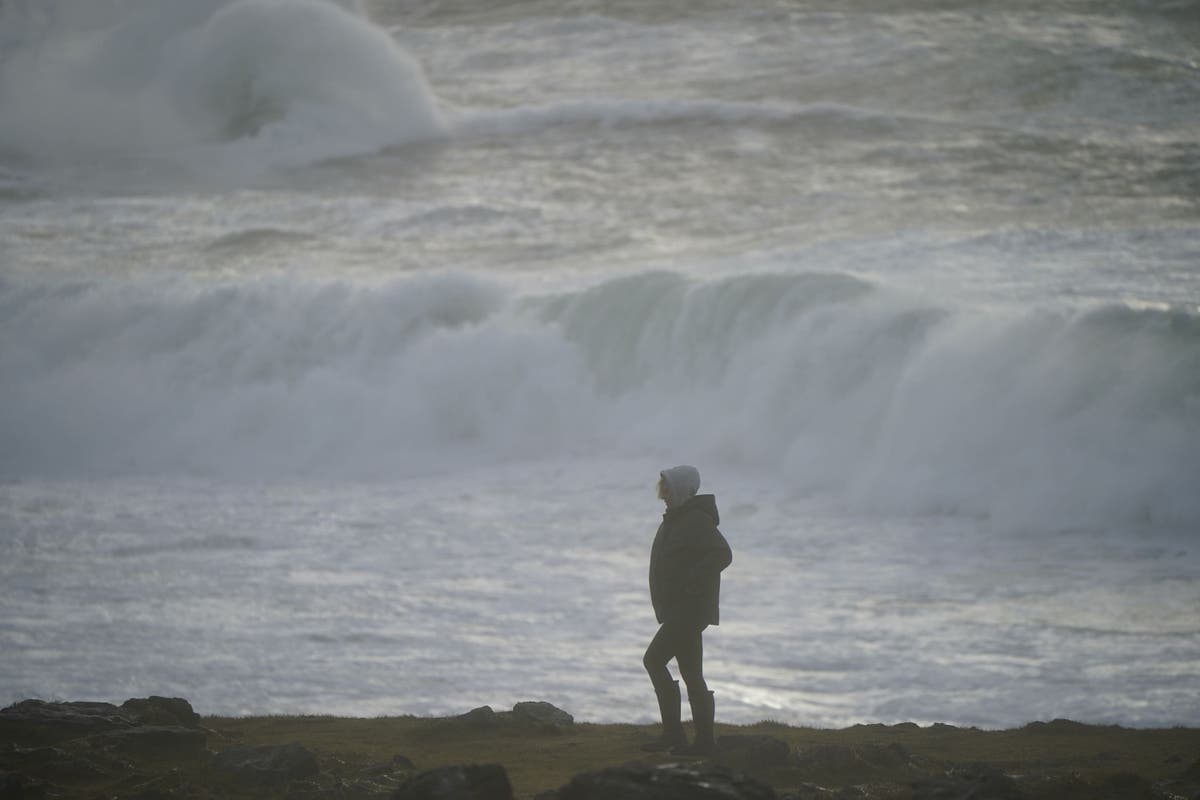 Over 100 flood alerts in place as Storm Kathleen leaves thousands without power