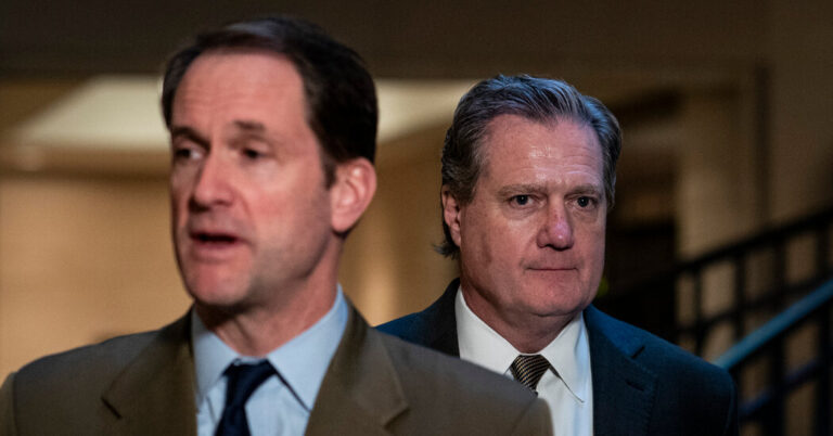 Secret Rift Over Data Center Fueled Push to Expand Reach of Surveillance Program