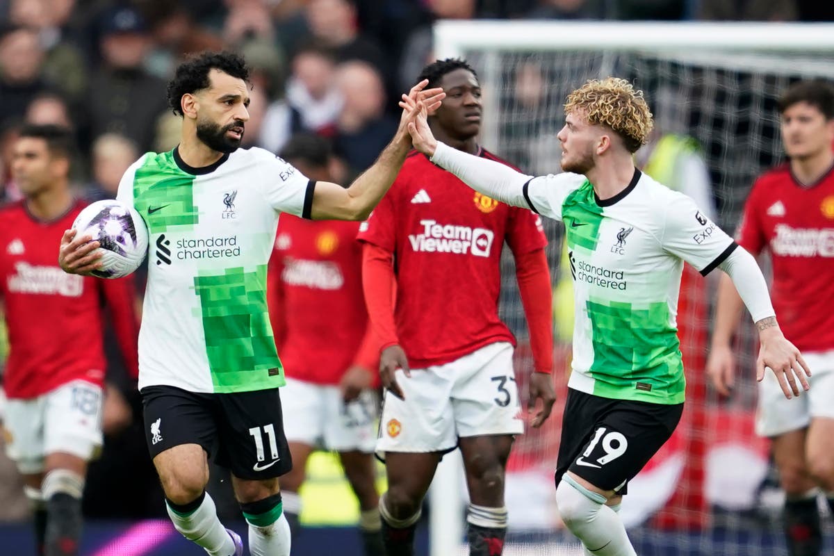 Wasteful Liverpool spurn points and lead at the top in improbable Man United draw