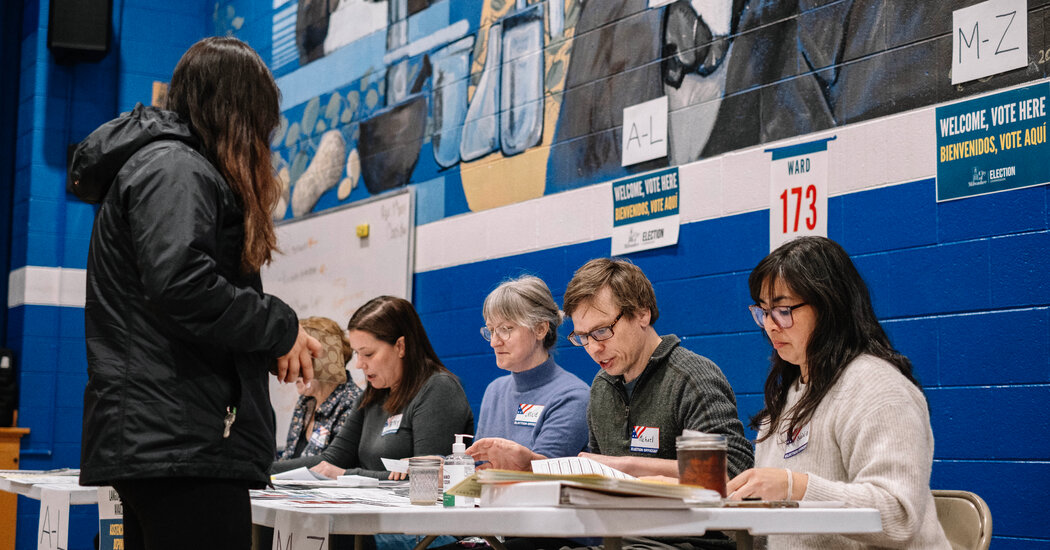 Wisconsin Voters Approve Bans on Private Aid for Election Offices